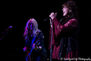 Nancy and Ann Wilson of Heart at Starlight Theatre, Kansas City concert photography.