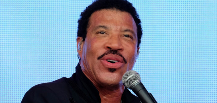 Lionel Richie performs live at the Sprint Center in Kansas City, Missouri with Mariah Carey on April 16, 2017