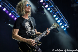 Foreigner guitarist Bruce Watson live at Starlight Theatre in Kansas City, MO on August 15, 2017 | Foreigner 40th Anniversary Tour