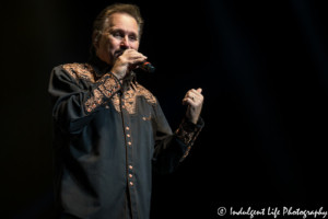 Frontman Marty Roe of Diamond Rio performing live at Ameristar Casino in Kansas City, MO on October 28, 2017.