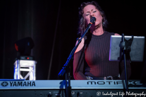 Keyboard player Mary Harris of Ambrosia live in concert at Knuckleheads Saloon in Kansas City, MO on November 4, 2017 | Kansas City Concerts - Knuckleheads Garage - Ambrosia Band - Ambrosia Tour