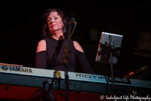 Keyboard player Mary Harris of Ambrosia performing live at Knuckleheads Saloon in Kansas City, MO on November 4, 2017 | Kansas City Concerts - Knuckleheads Garage - Ambrosia Band - Ambrosia Tour