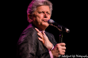 Peter Cetera performing live at Muriel Kauffman Theatre inside of Kauffman Center for the Performing Arts in Kansas City, MO on February 18, 2018.