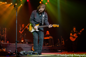 Travis Tritt with bass player Jimmy Fullbright, steel guitarist Mike Daly and multi-instrumentalist Brian Arrowood live at Ameristar Casino Hotel Kansas City on April 27, 2018.