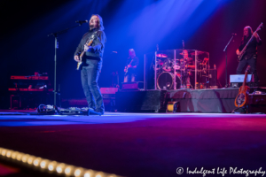 Travis Tritt with keyboard player Jared Decker, guitarist Wendell Cox, drummer LeJoe Young and bass player Jimmy Fullbright live at Star Pavilion inside Ameristar Casino Hotel Kansas City on April 27, 2018.