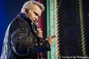Billy Idol performing Generation X song "Dancing with Myself" live at Uptown Theater in Kansas City, MO on September 21, 2018.