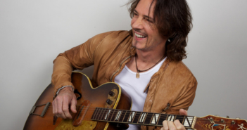 Rick Springfield performs live at Ameristar Casino Hotel Kansas City on October 27, 2018.