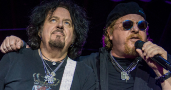 Toto brought its "40 Trips Around the Sun" tour to CrossroadsKC at Grinders in Kansas City, MO on August 21, 2018.