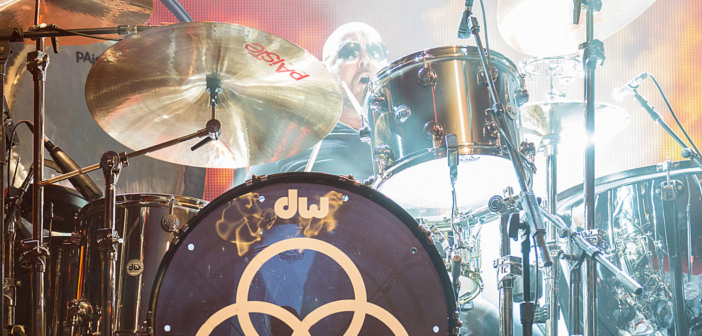 Jason Bonham and his Led Zeppelin Evening came to Uptown Theater in Kansas City, MO on November 13, 2018.