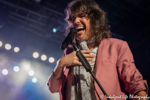 Foreigner lead vocalist Kelly Hansen live in concert at the Missouri State Fair's Pepsi Grandstand in Sedalia, MO on August 16, 2019.