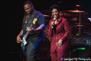 Gladys Knight sings with her enduring voice alongside her guitarist at Ameristar Casino Hotel Kansas City on October 11, 2019.