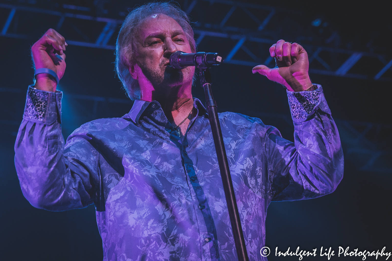 Lead singer Duane Allen of country and gospel music group The Oak Ridge Boys performing live at Ameristar Casino's Star Pavilion in Kansas City, MO on September 24, 2021.