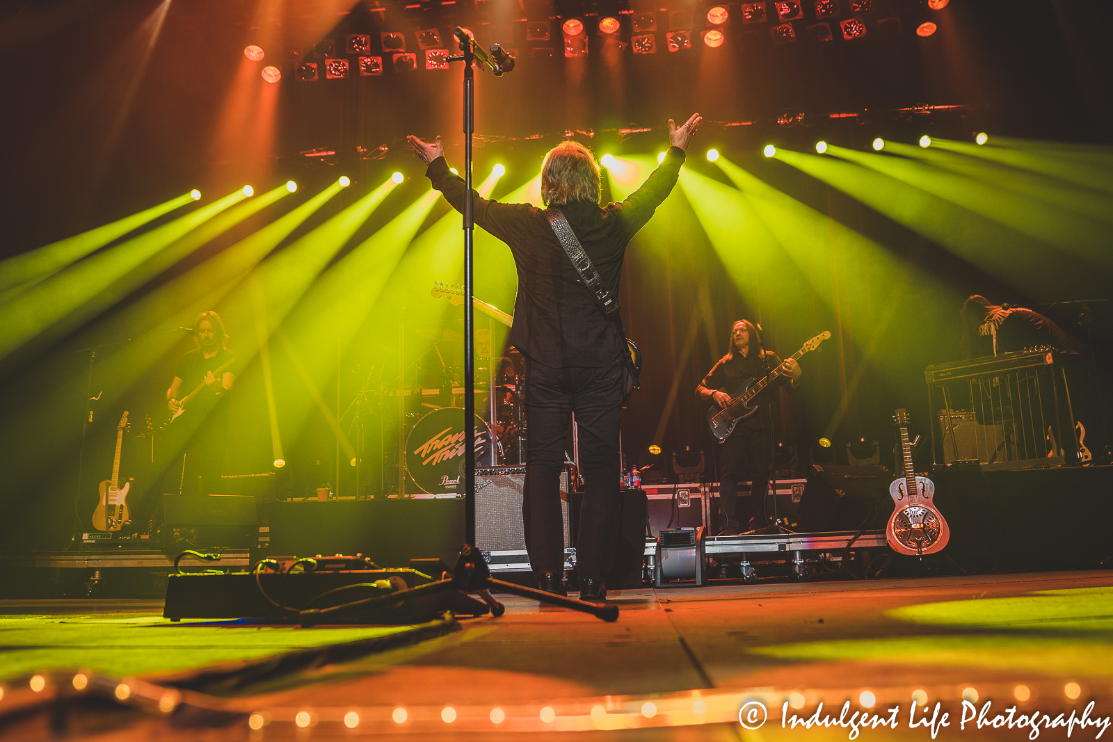 Travis Tritt brining down the lights as the band wrapped up "Move It On Over" live at Ameristar Casino Hotel Kansas City on December 3, 2021.