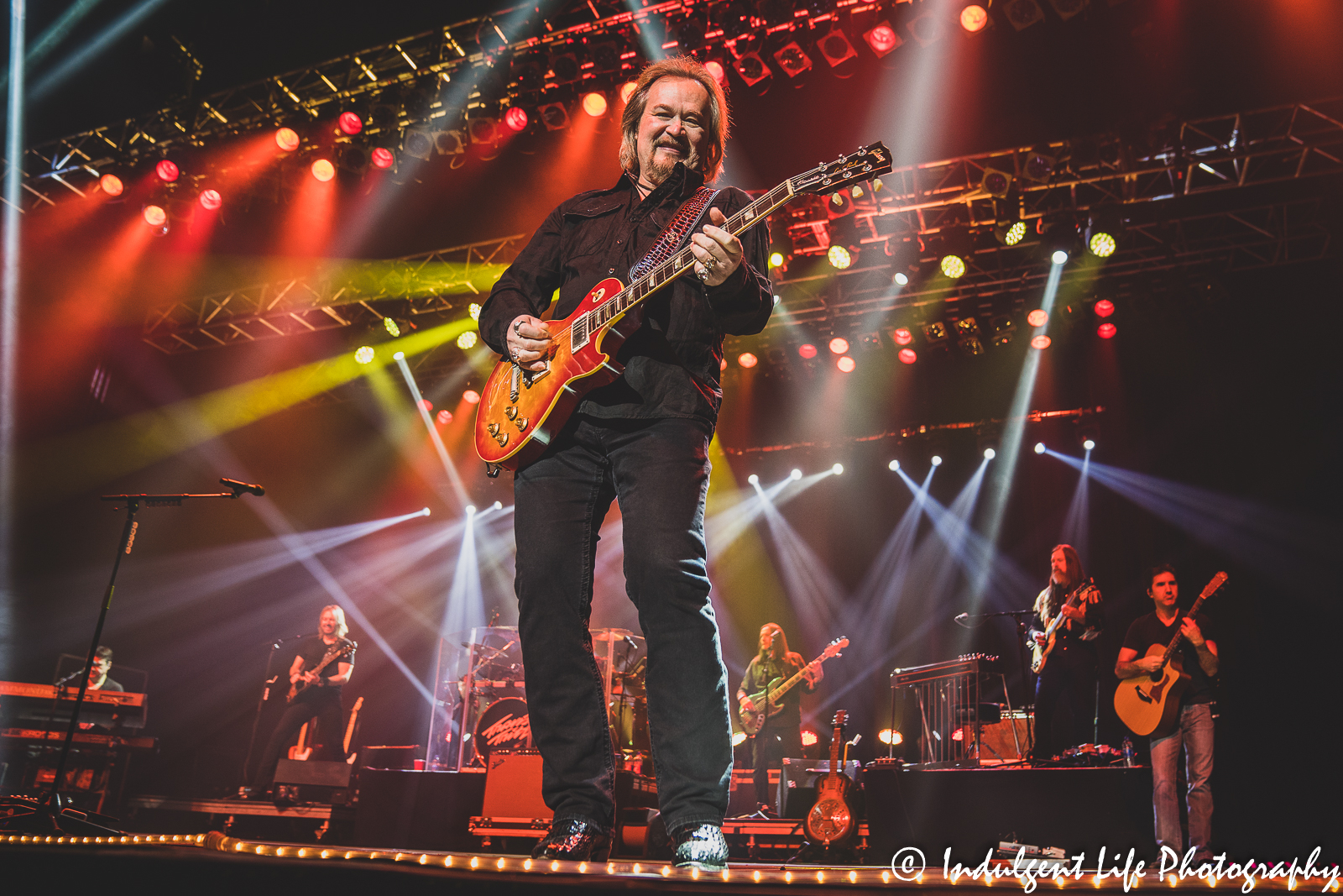 Travis Tritt playing to the camera as he riled up the Star Pavilion crowd at Ameristar Casino in Kansas City, MO on December 3, 2021.