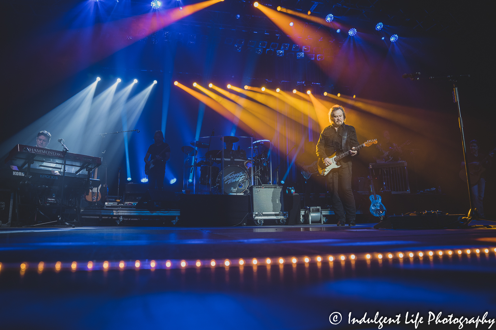 Travis Tritt and band performing "Move It On Over" at Star Pavilion inside of Ameristar Casino in Kansas City, MO on December 3, 2021.