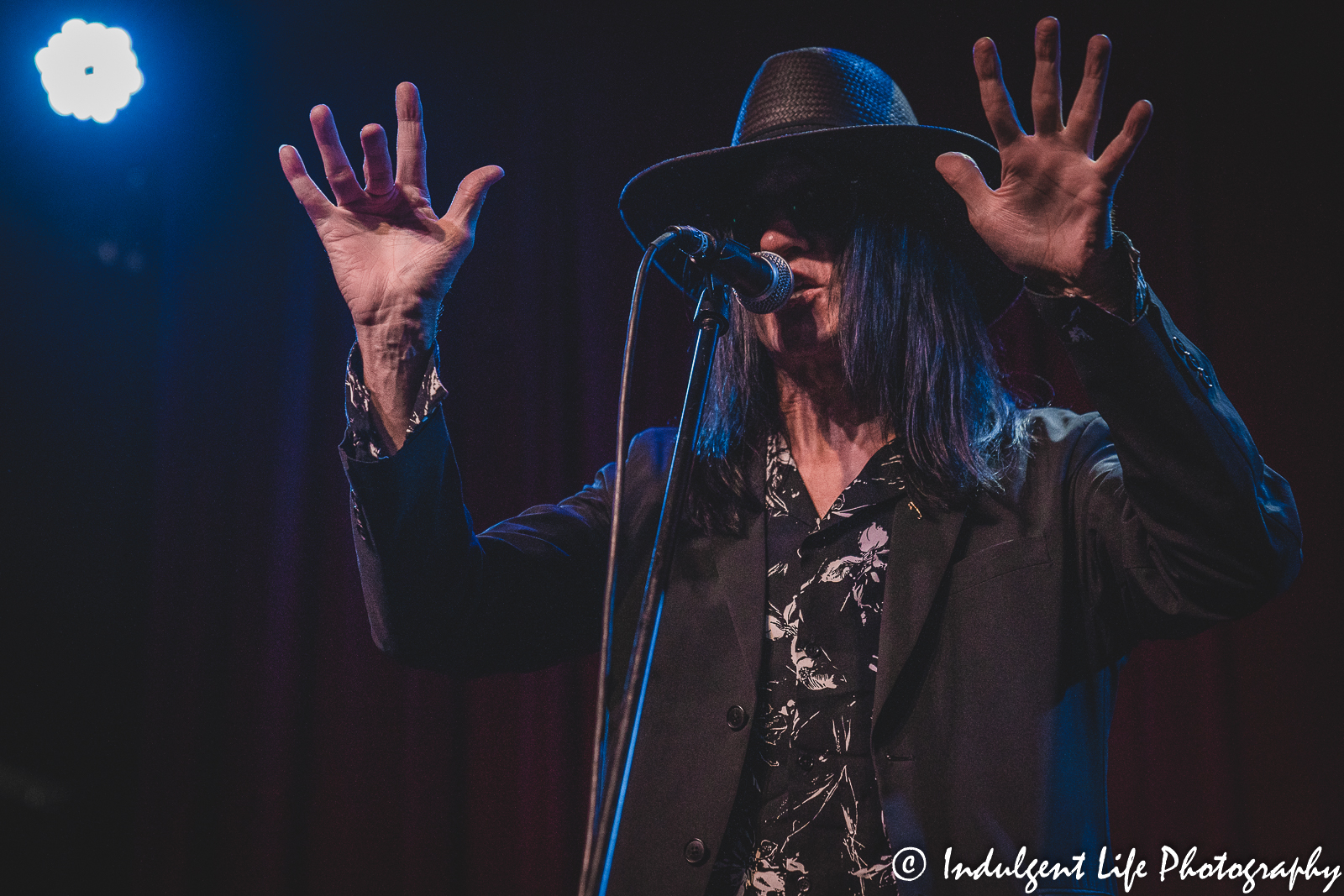 Jay Aston of Gene Loves Jezebel singing live at the recordBar in the Crossroads of Kansas City, MO on May 26, 2022.