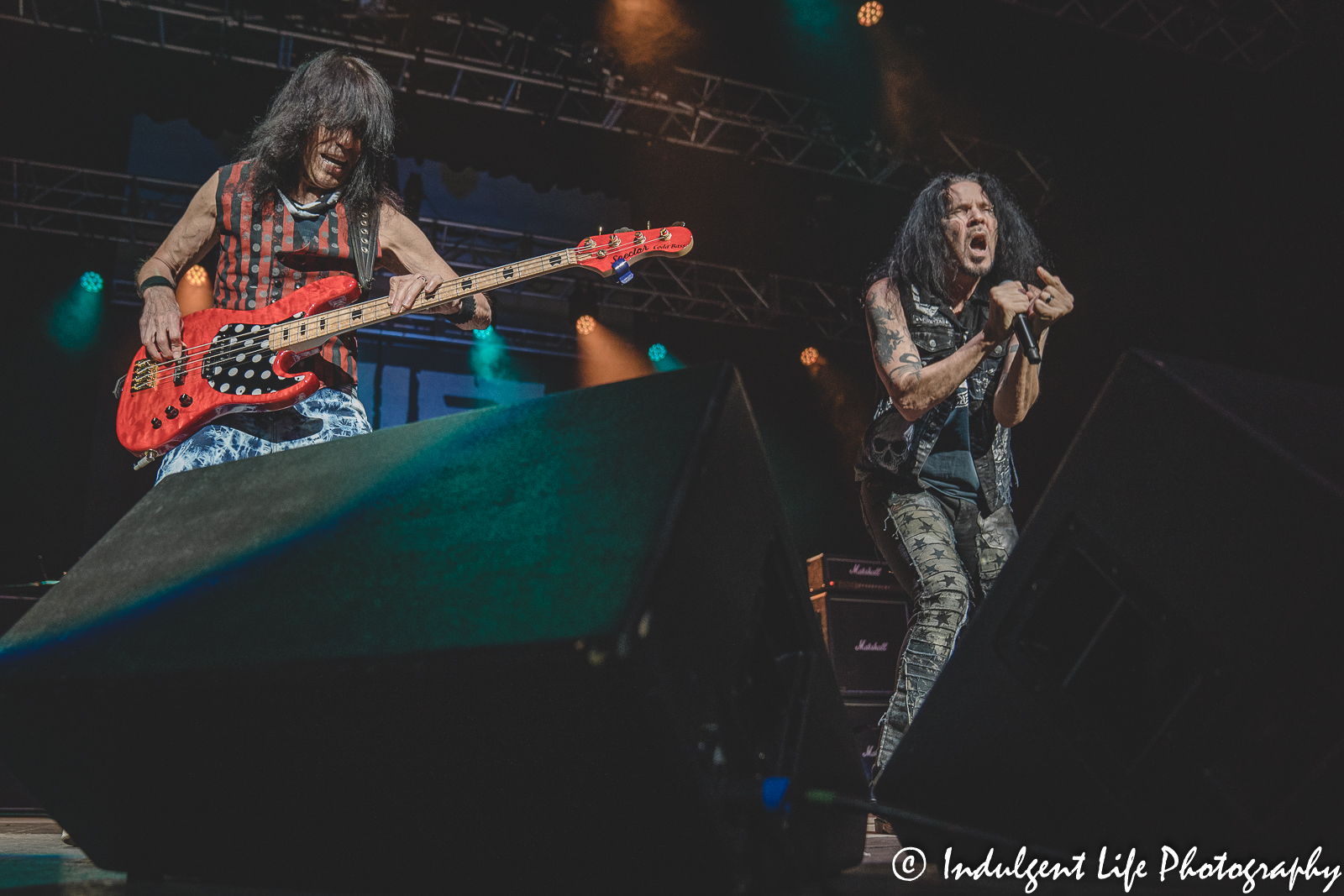 Quiet Riot bass player Rudy Sarzo and lead singer Jizzy Pearl performing live together at Ameristar Casino in Kansas City, MO on July 29, 2022.