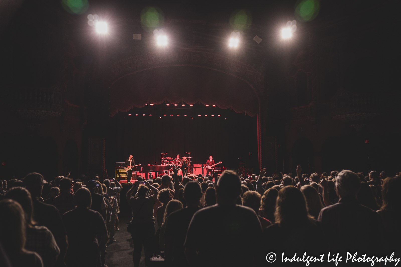 Uptown Theater concert performance in Kansas City, MO featuring Pat Benatar & Neil Giraldo on August 2, 2022.