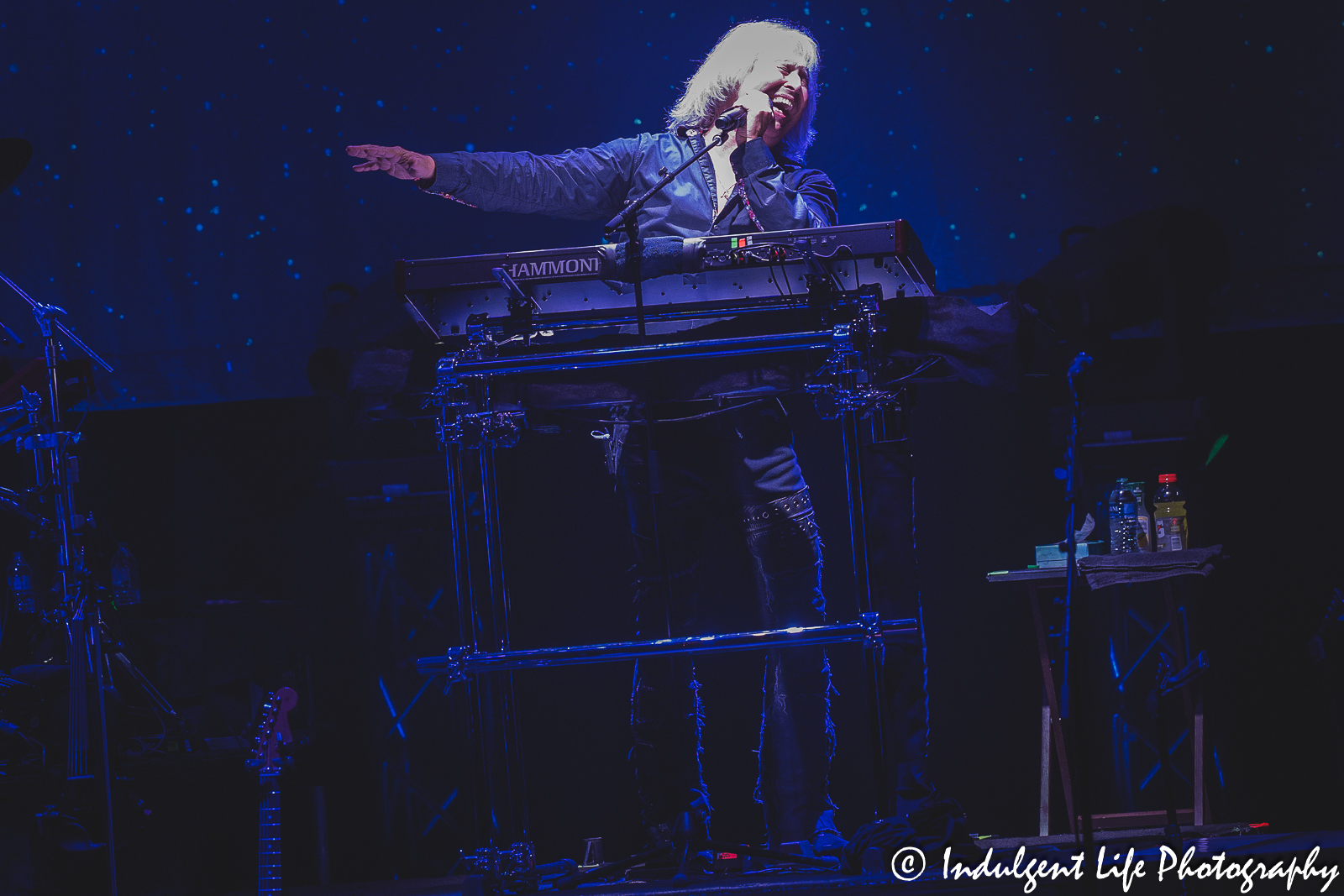 Lead singer Ronnie Platt of Kansas performing live in concert at Midland Theatre in downtown Kansas City, MO on July 27, 2023.
