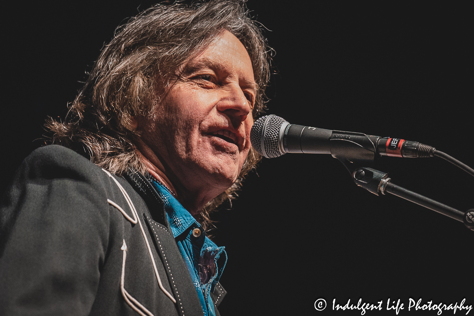 Nitty Gritty Dirt Band frontman Jeff Hanna performing live at Ameristar Casino's Star Pavilion in Kansas City, MO on July 8, 2023.