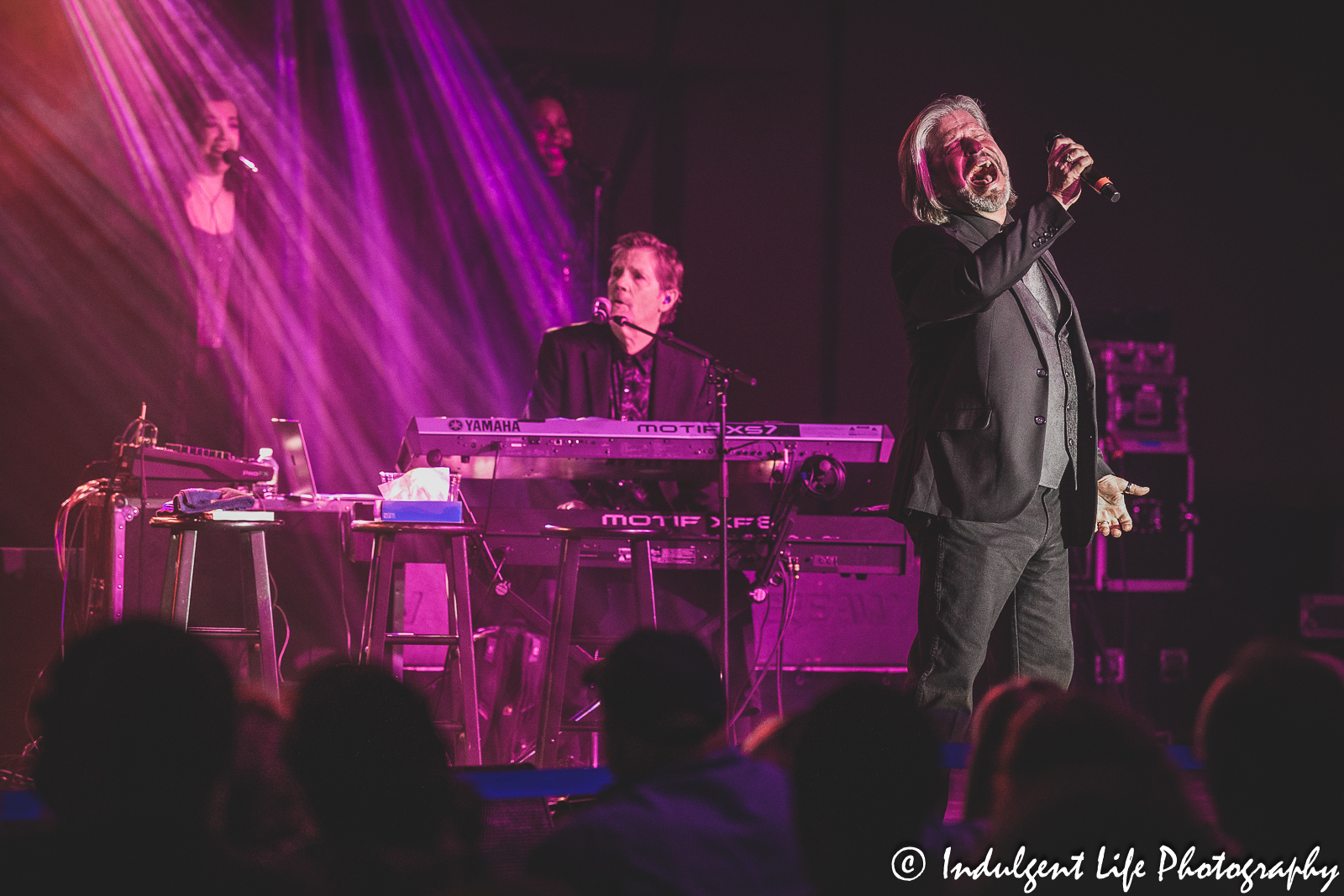 Bucky Heard of The Righteous Brothers belting out a note at Prairie Band Casino in Mayetta, KS on June 29, 2023.