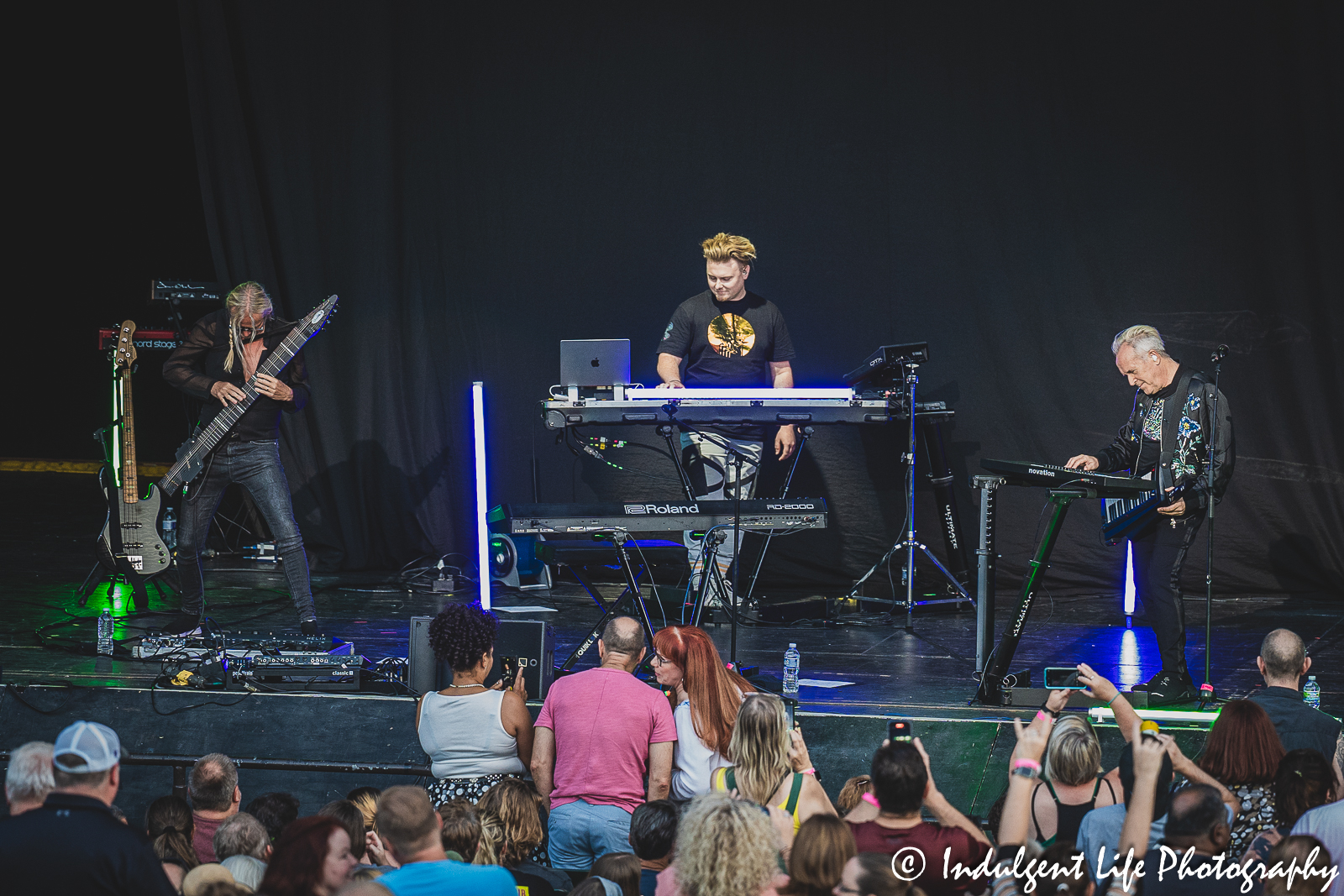 Howard Jones performing "Pearl in the Shell" with keyboardist Dan Clarke and bass player Nick Beggs of Kajagoogoo at Starlight Theatre in Kansas City, MO on August 8, 2023.