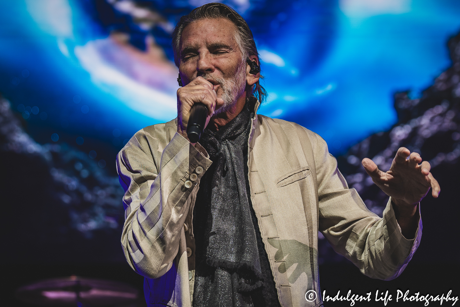 Kenny Loggins live in concert singing "Heart to Heart" during his "This Is It!" farewell tour stop at The Family Arena in St. Charles, MO on August 17, 2023.