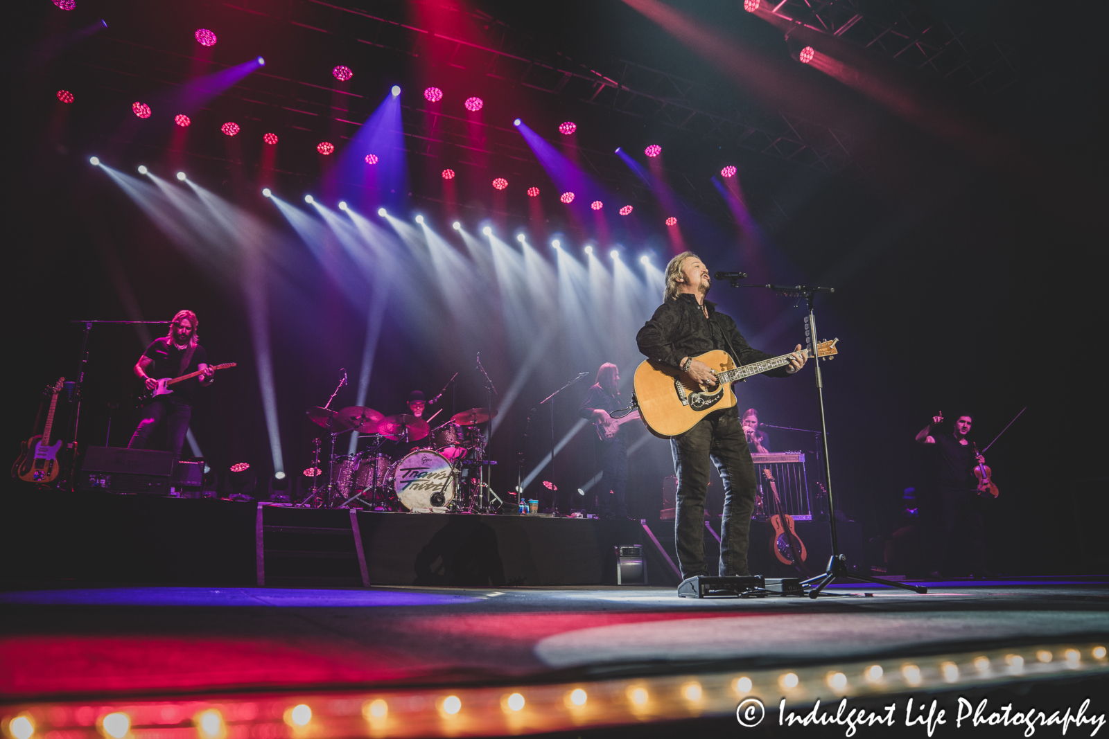 Live concert performance at Star Pavilion inside of Ameristar Casino in Kansas City, MO featuring Travis Tritt on September 16, 2023.