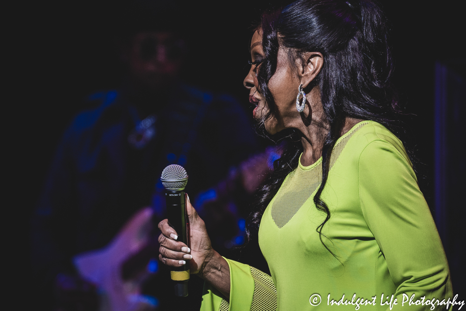 The "Empress of Soul" Gladys Knight singing live in concert at Kauffman Center for the Performing Arts in downtown Kansas City, MO on November 19, 2023.