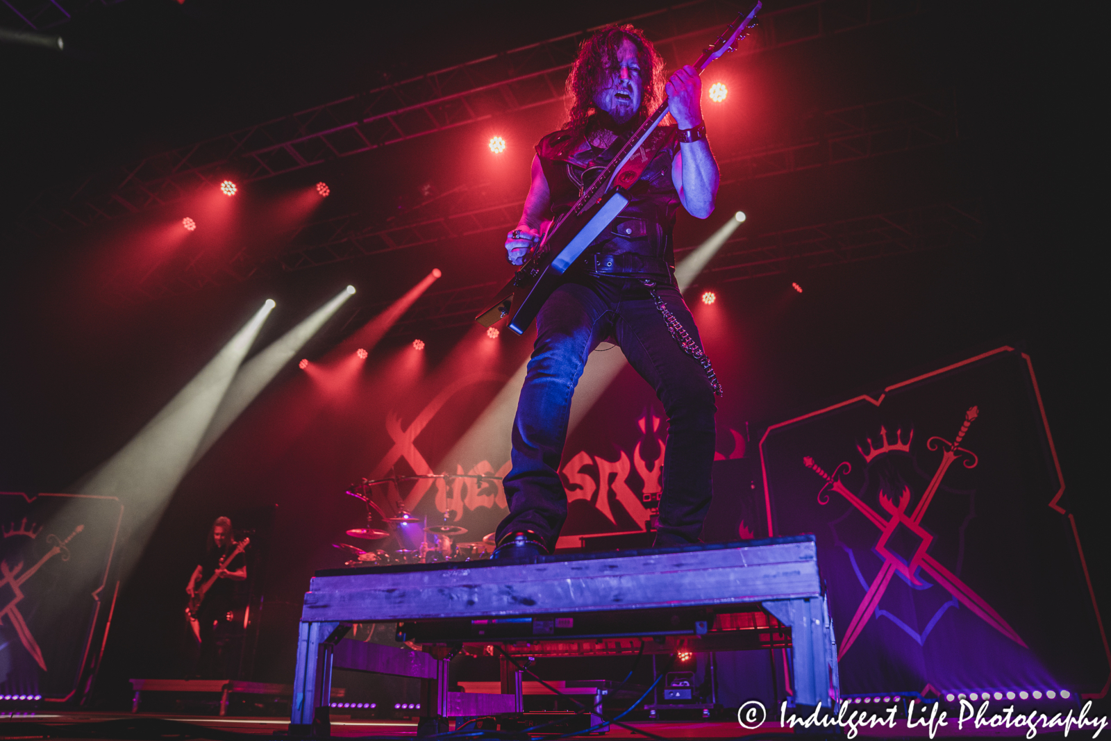 Queensrÿche guitarist Michael Wilton performing "Queen of the Reich" as the band opened its concert at Ameristar Casino's Star Pavilion in Kansas City, MO on April 5, 2024.