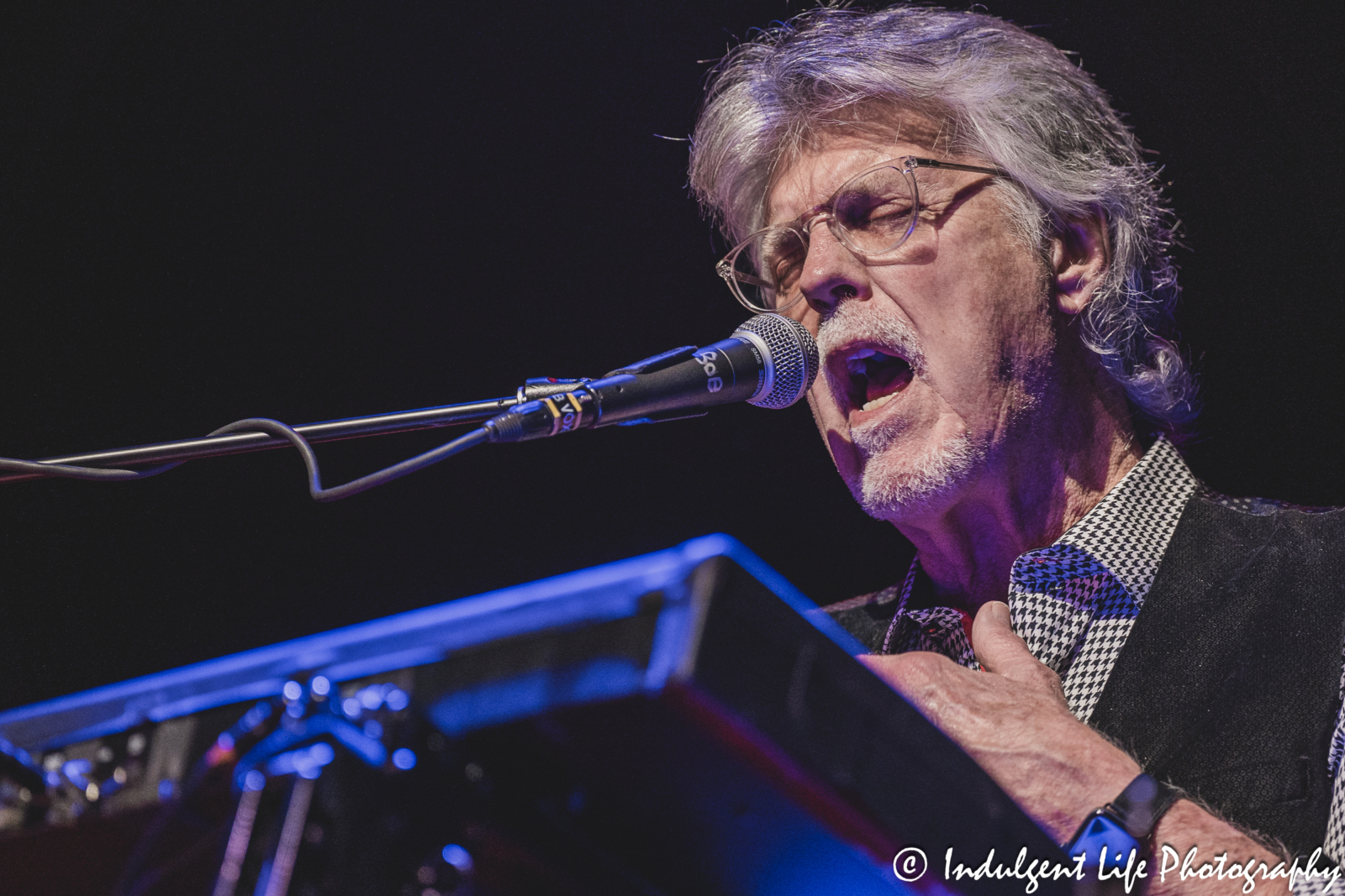 Keyboard player Bob Carpenter of Nitty Gritty Dirt Band performing live at Star Pavilion inside of Ameristar Casino in Kansas City, MO on March 22, 2025.