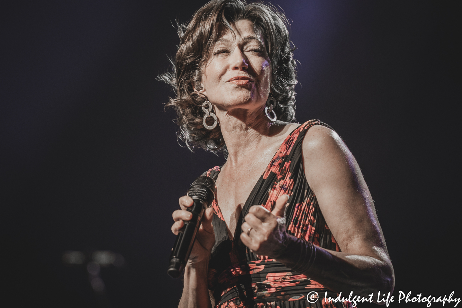 Amy Grant live in concert performing "Walk On Water" at Kauffman Center for the Performing Arts in downtown Kansas City, MO on April 4, 2025.