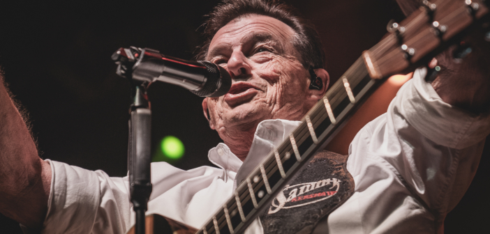 Sammy Kershaw performed live in concert at Ameristar Casino's Star Pavilion in Kansas City, MO on March 28, 2025.
