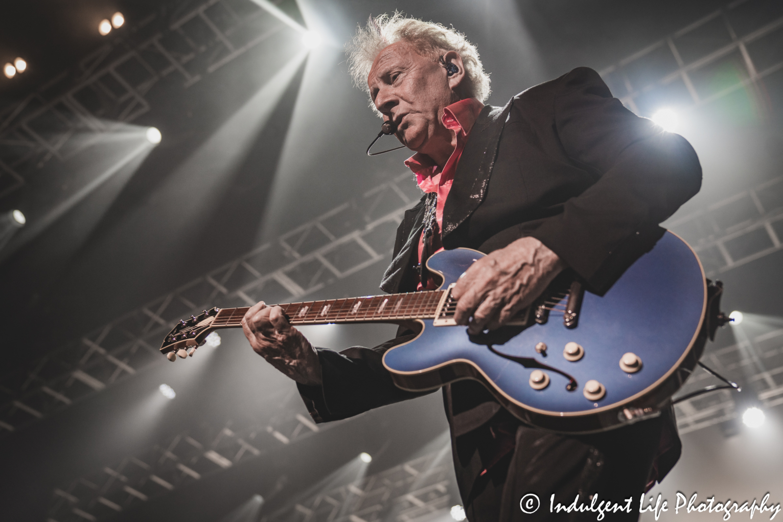 Air Supply guitarist Graham Russell performing "Just as I Am" at Ameristar Casino in Kansas City, MO on May 17, 2025.
