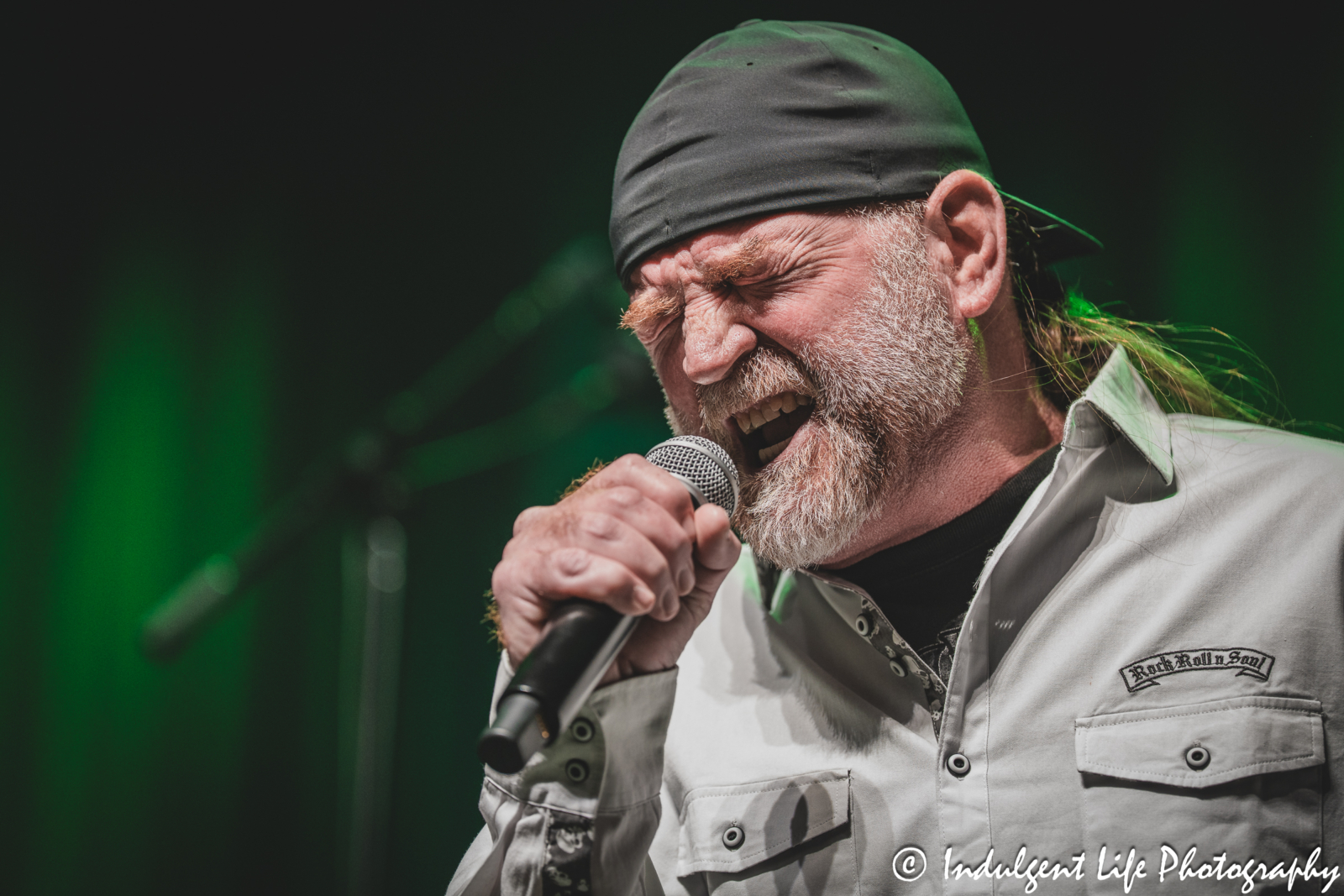 Missouri band lead singer Frank Drummond performing live at Star Pavilion inside of Ameristar Casino in Kansas City, MO on April 26, 2025.