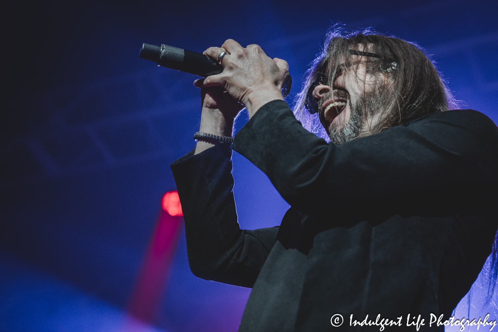 Frontman Todd La Torre of Queensrÿche performing "Blinded" live at Star Pavilion inside of Ameristar Casino in Kansas City, MO on May 16, 2025.