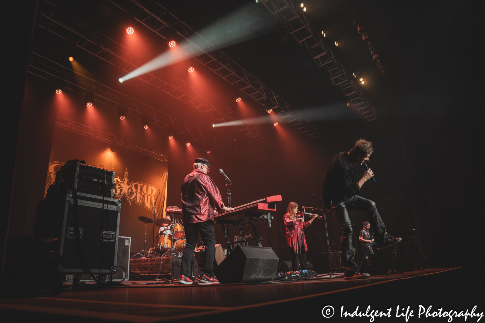 Star Pavilion live concert featuring Shooting Star at Ameristar Casino's Star Pavilion in Kansas City, MO on April 26, 2025.