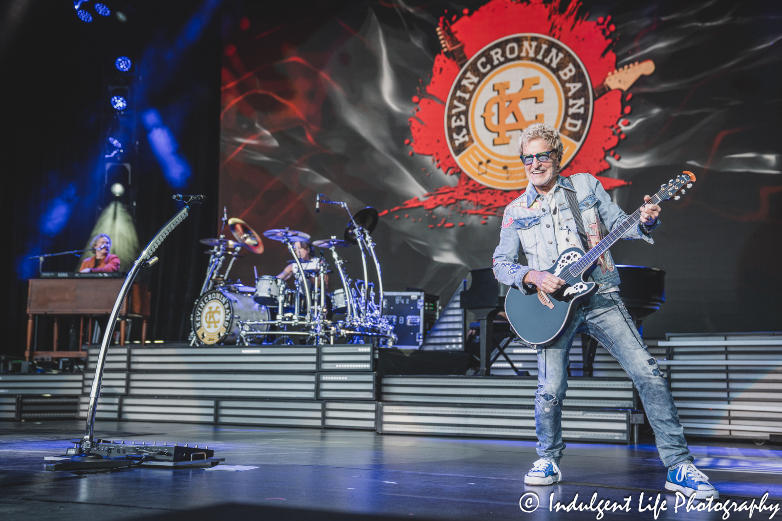 REO Speedwagon frontman Kevin Cronin and his band performing "Don't Let Him Go" live in concert at Starlight Theatre in Kansas City, MO on July 2, 2025.