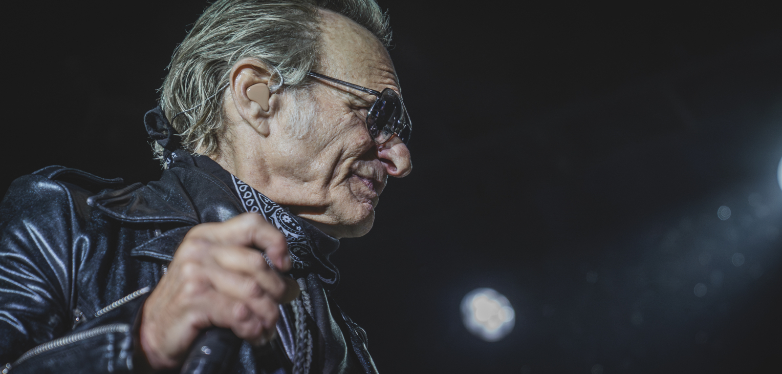 An Evening With David Lee Roth at Grinders