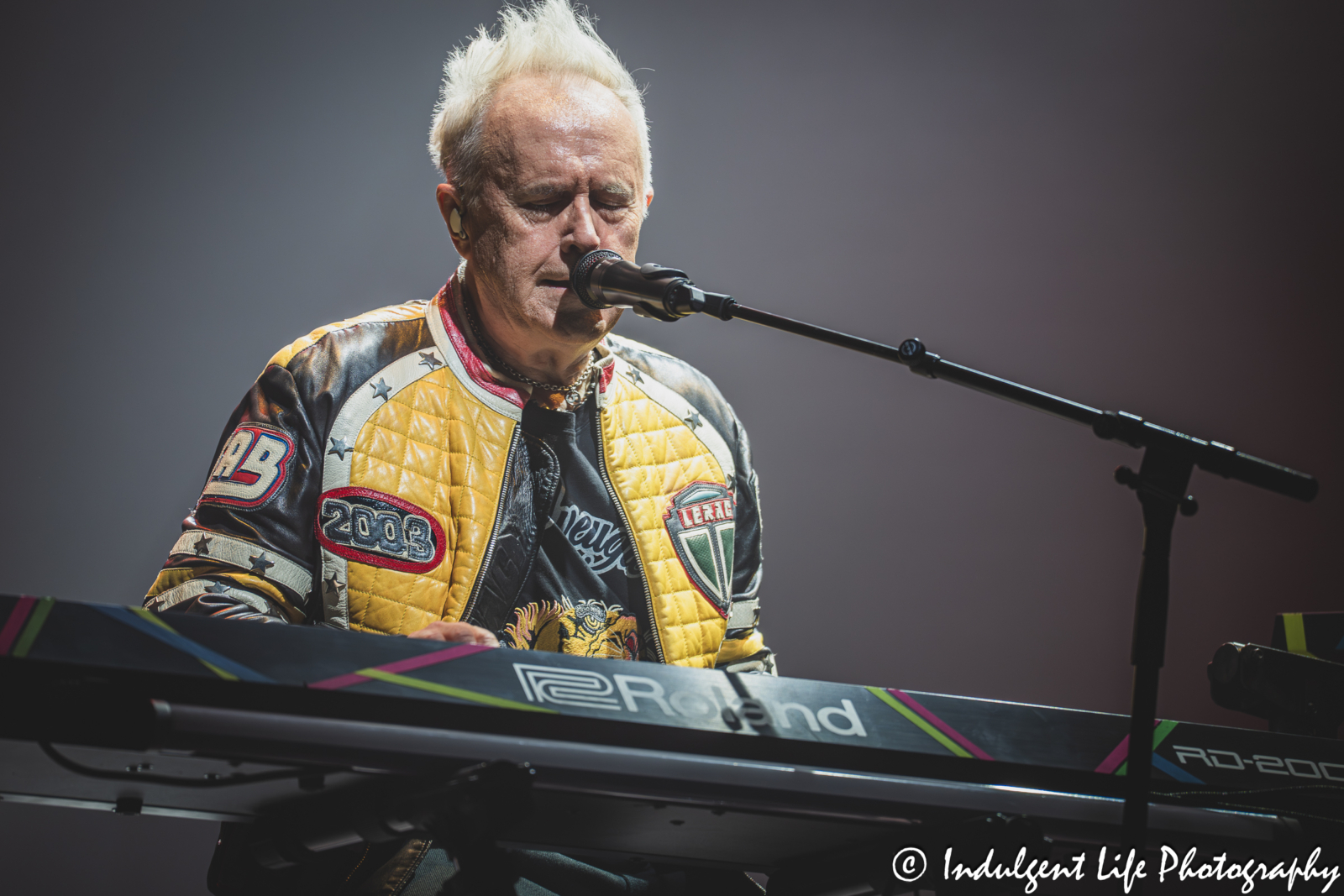 Howard Jones playing the keyboard and performing "Assault & Battery" live in concert at Ameristar Casino's Star Pavilion in Kansas City, MO on September 13, 2025.