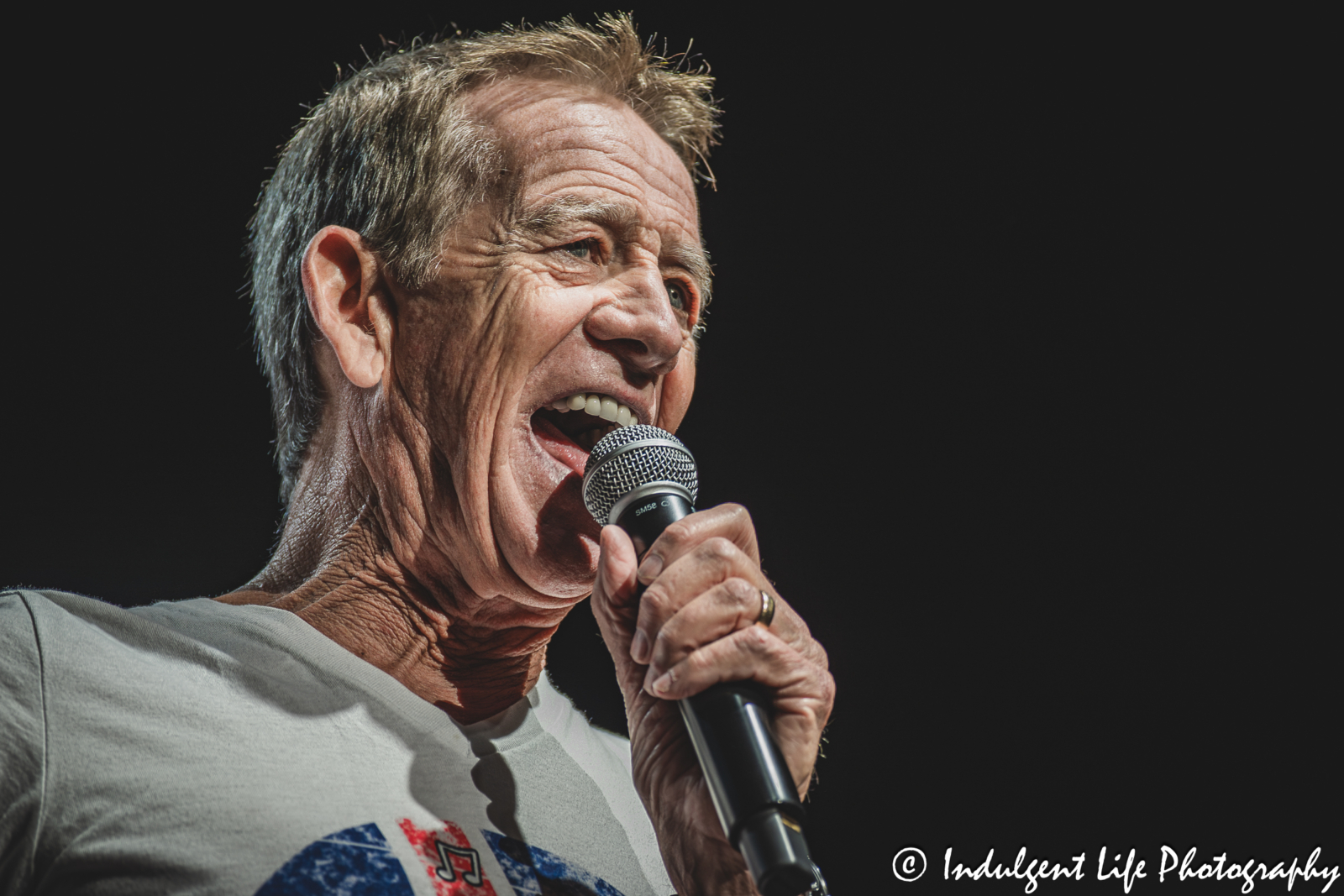 Radio personality Richard Blade entertaining fans before the Howard Jones and Haircut 100 concert at Ameristar Casino's Star Pavilion in Kansas City, MO on September 13, 2025.