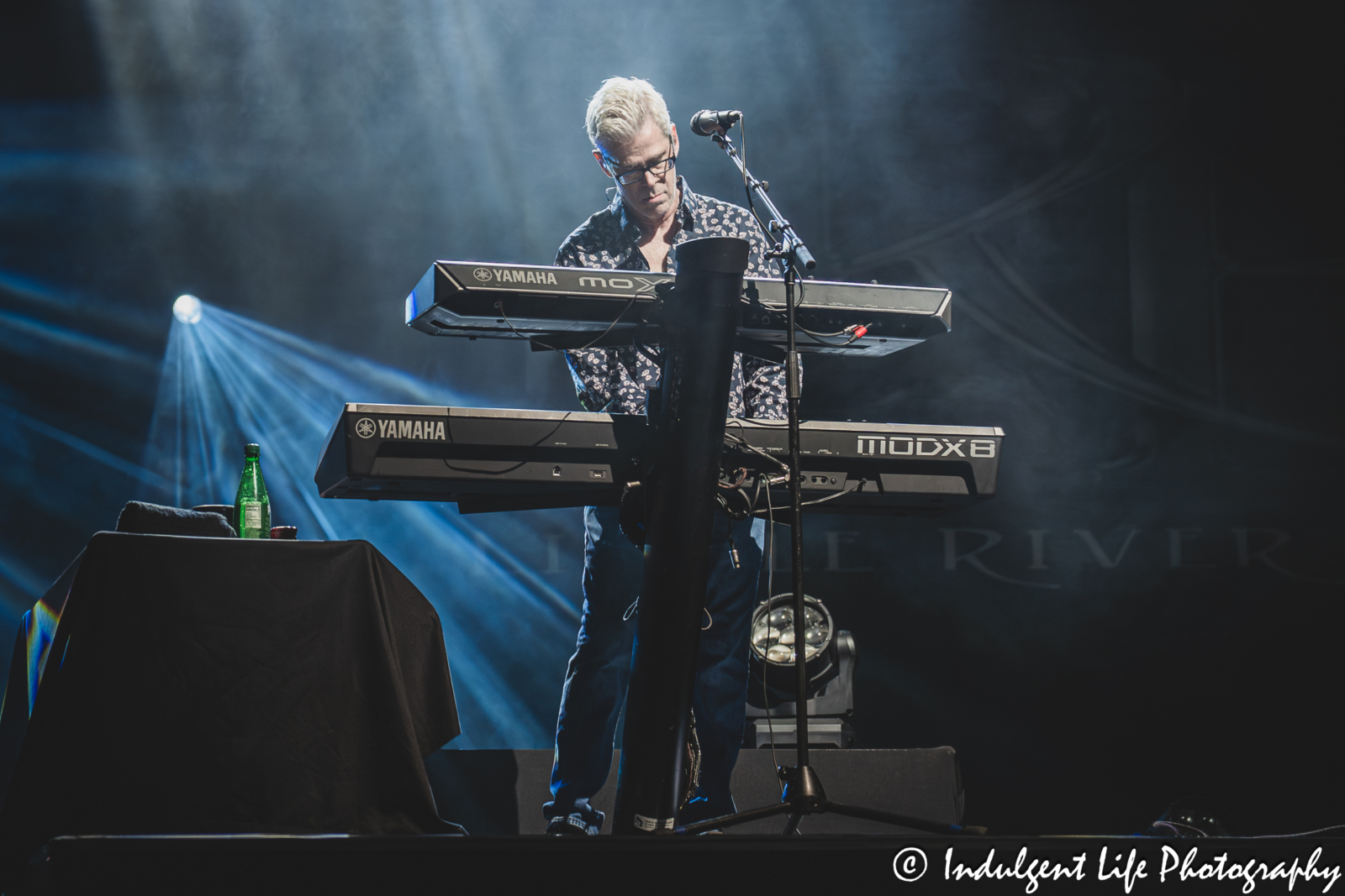Little River Band keyboardist Chris Marion performing a solo live at Azura Amphitheater in Bonner Springs, KS on September 25, 2025.