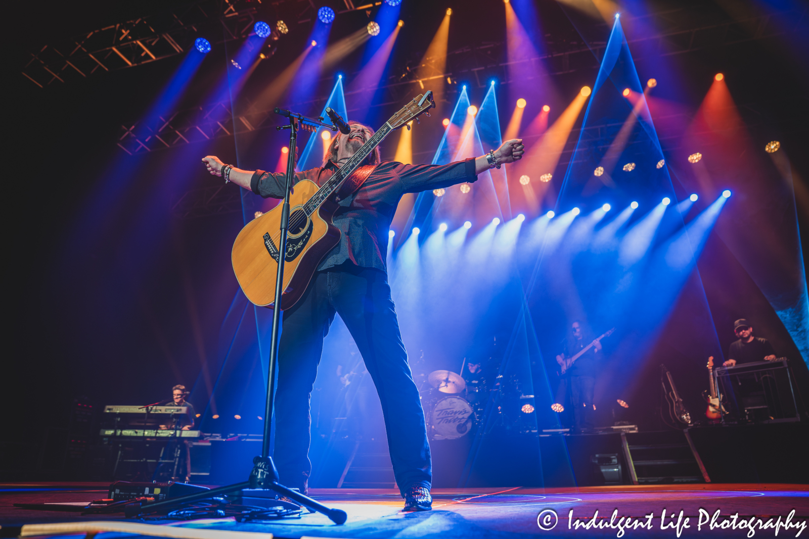 Travis Tritt live in concert performing "I'm Gonna Be Somebody" at Star Pavilion inside of Ameristar Casino in Kansas City, MO on October 18, 2025.