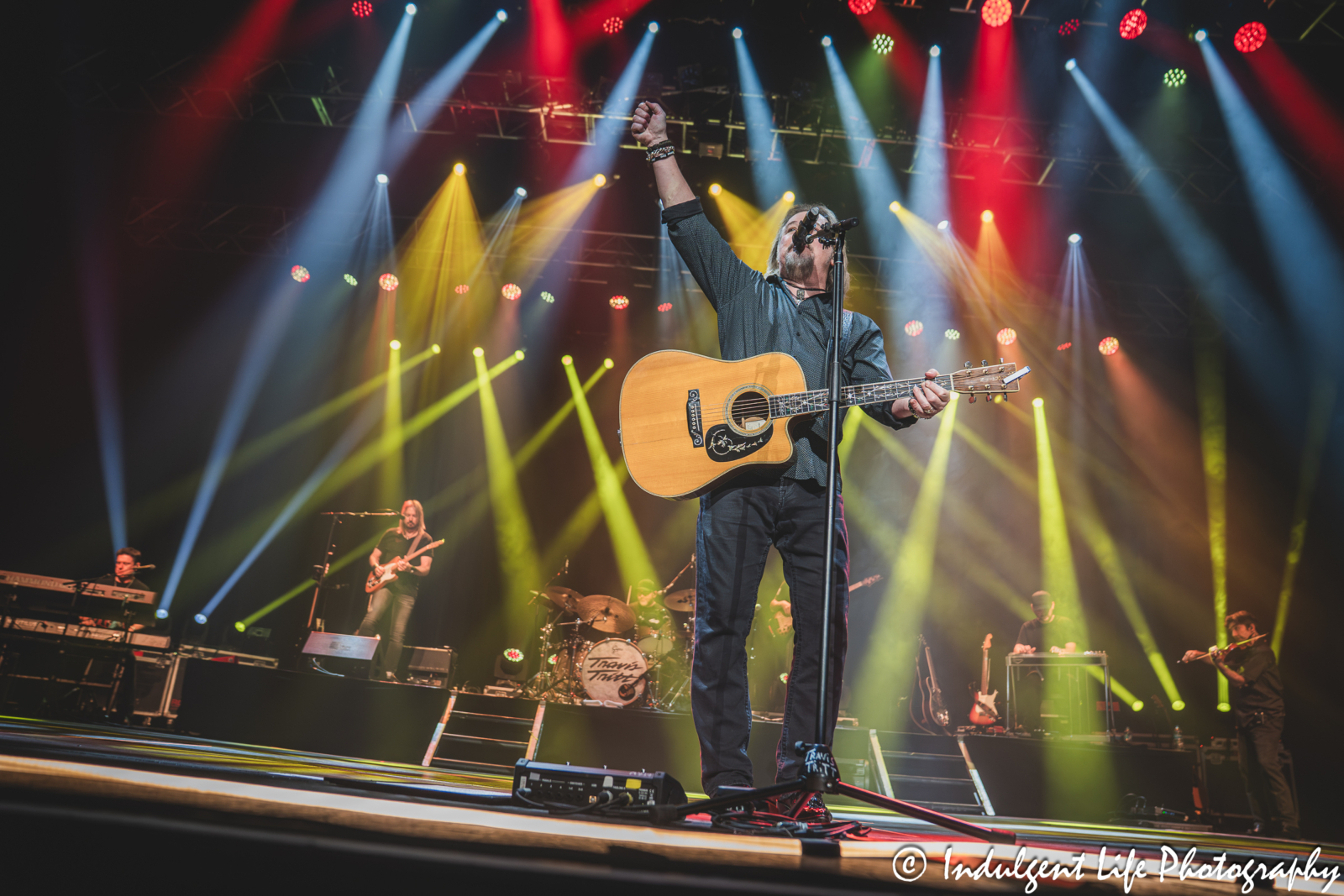 Travis Tritt and his band playing "The Whiskey Ain't Workin'" live in concert at Star Pavilion inside of Ameristar Casino in Kansas City, MO on October 18, 2025.