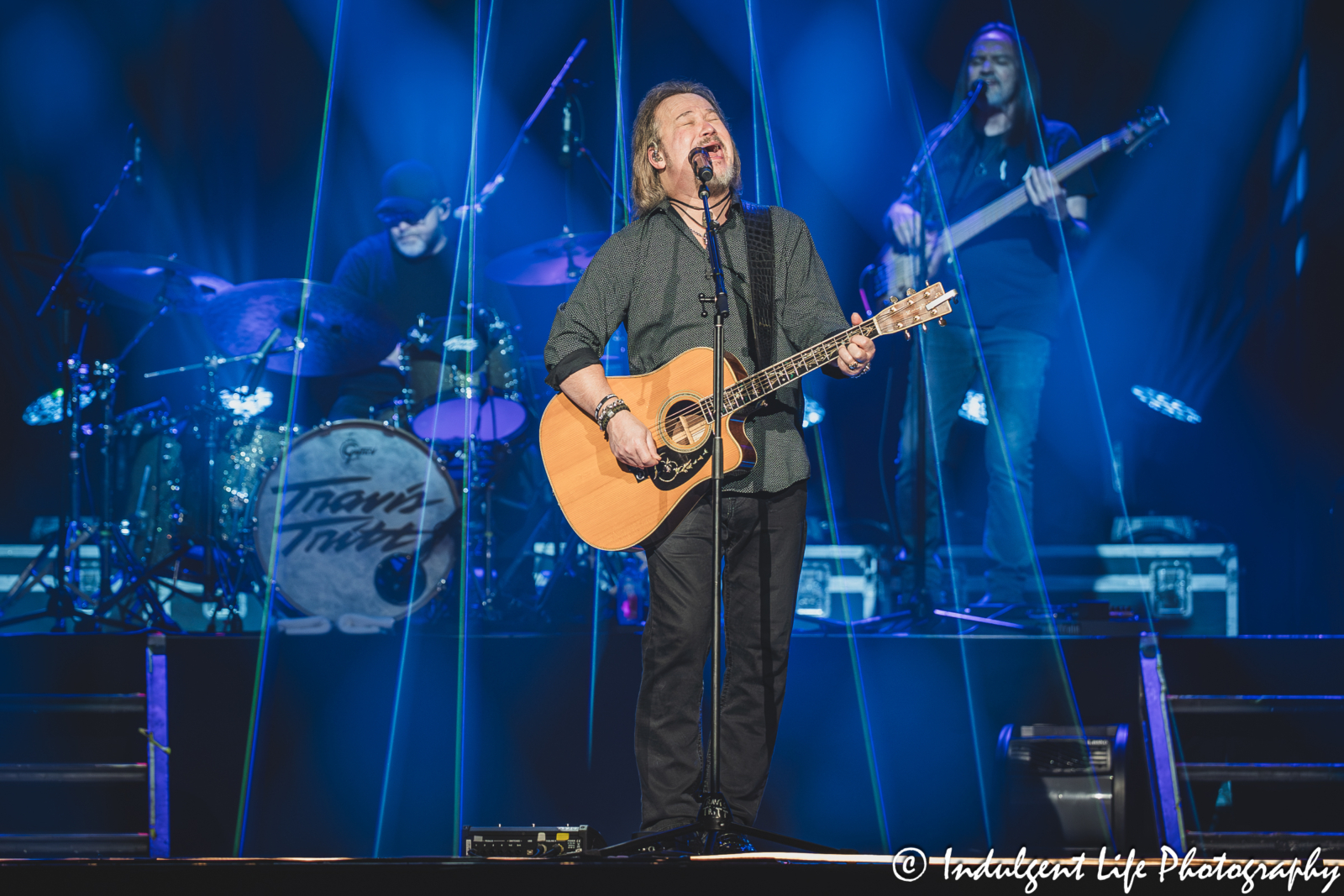 Travis Tritt live in concert at Star Pavilion inside of Ameristar Casino in Kansas City, MO on October 18, 2025.