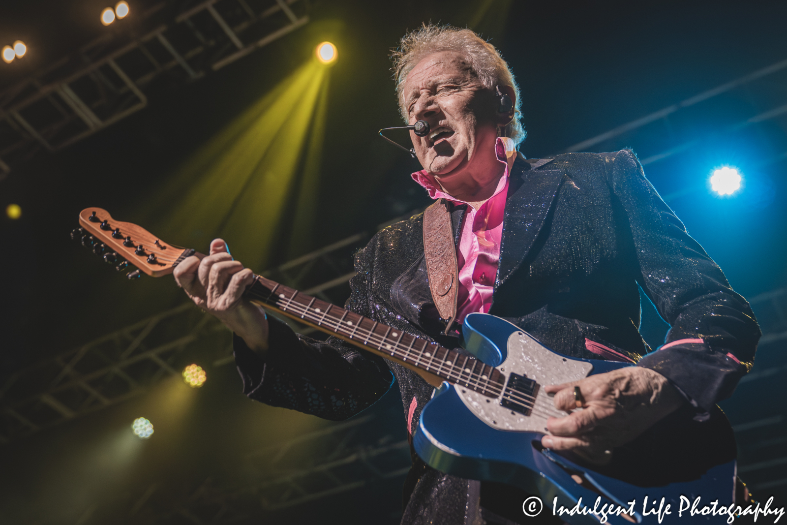 Graham Russell opening up the 50th anniversary concert of Air Supply with "Sweet Dreams" at Ameristar Casino's Star Pavilion in Kansas City, MO on March 28, 2026.
